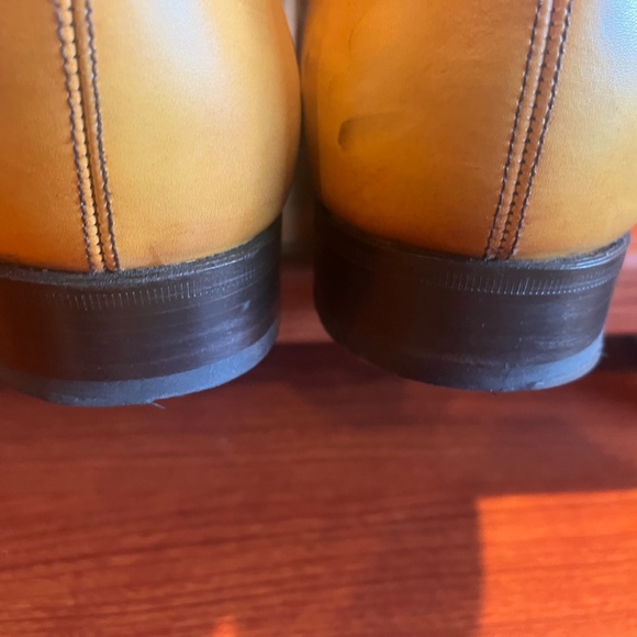 Mustard/light tan whole cut shoes size 9.5 (UK8.5) main image 8